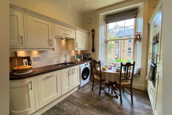 Property Image 3 for Cumberland Street P504 Central New Town Edinburgh
